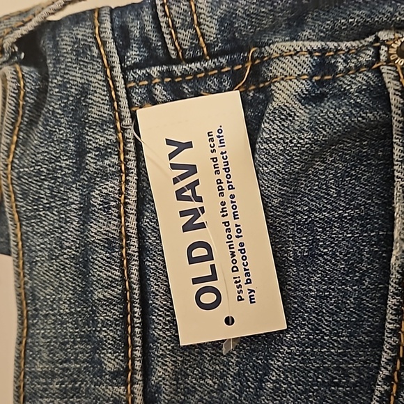 Old Navy Mid-rise Boyfriend jeans shorts blue medium wash distressed summer plus - Picture 10 of 17